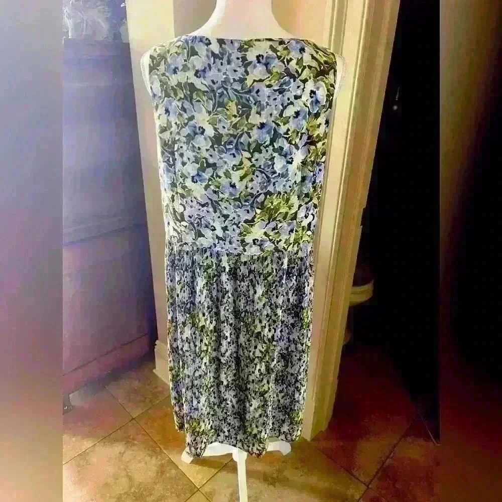 J Jill  ladies large sleeveless dress excellent condition lined from waist down. - Picture 10 of 15